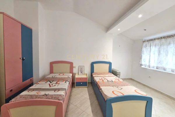 Penthouse (panoramic top floor) for rent in Tirana 2+1, Furnished