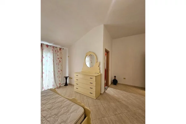 Penthouse (panoramic top floor) for rent in Tirana 2+1, Furnished