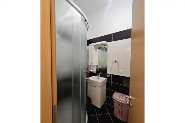 Penthouse (panoramic top floor) for rent in Tirana 2+1, Furnished