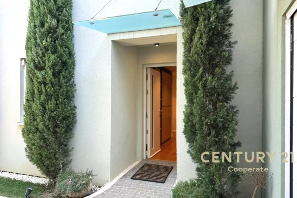 Luxury villas for rent in Tirana 6+1, Furnished