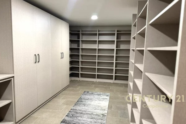 Luxury villas for rent in Tirana 6+1, Furnished