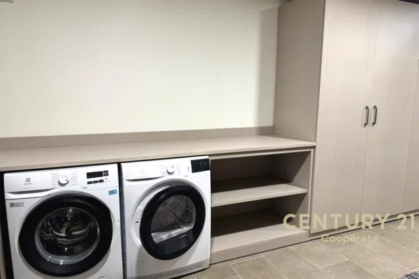 Luxury villas for rent in Tirana 6+1, Furnished