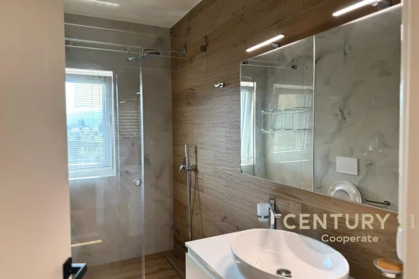 Luxury villas for rent in Tirana 6+1, Furnished