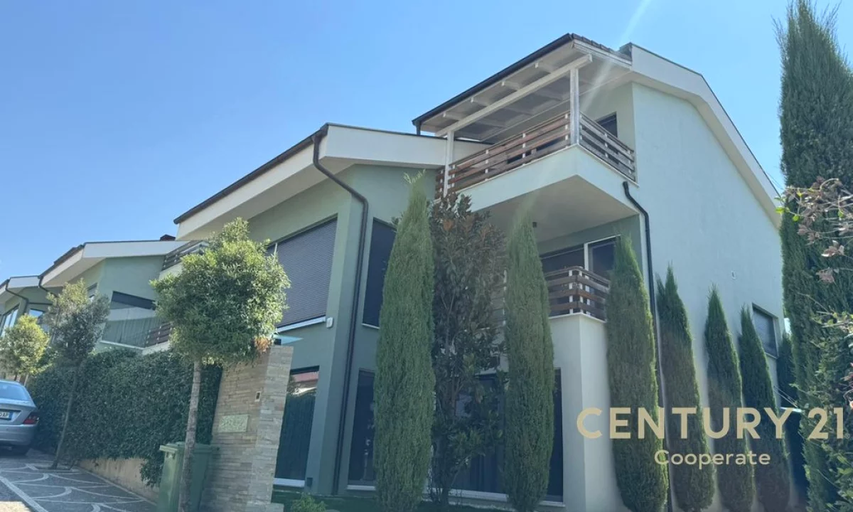 Luxury villas for rent in Tirana 6+1, Furnished