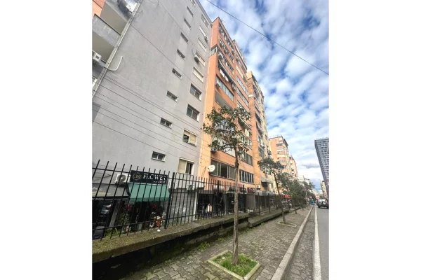 KOMUNA E PARISIT, JAPIM PER QIRA APARTAMENT 3+1+2