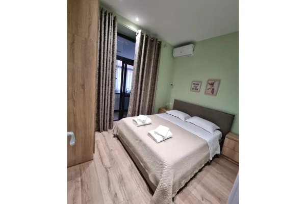 Shtepi me qera Apartament ne Tirane, 1+1, Mobilimi E mobiluar, Pagesa 750  Euro.