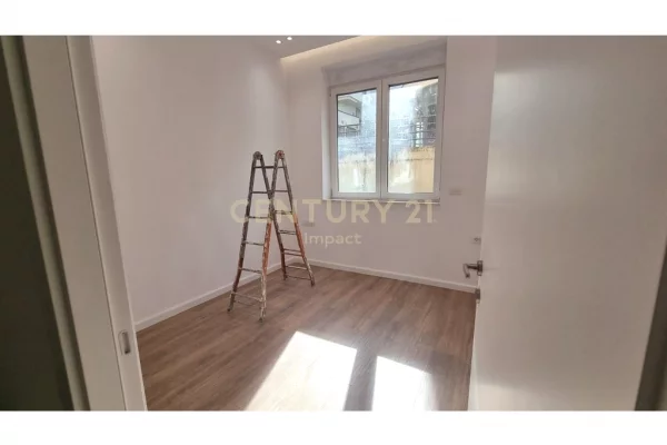 Shtepi ne shitje 1+1 ne Tirane - 130,000 Euro