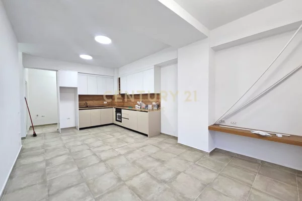 Apartment for rent in Tirana 2+1, In Part