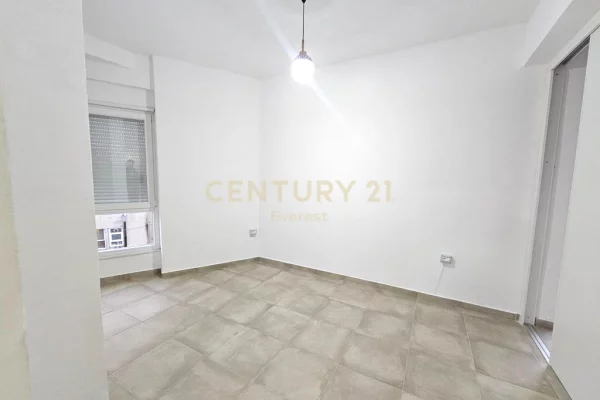Apartment for rent in Tirana 2+1, In Part