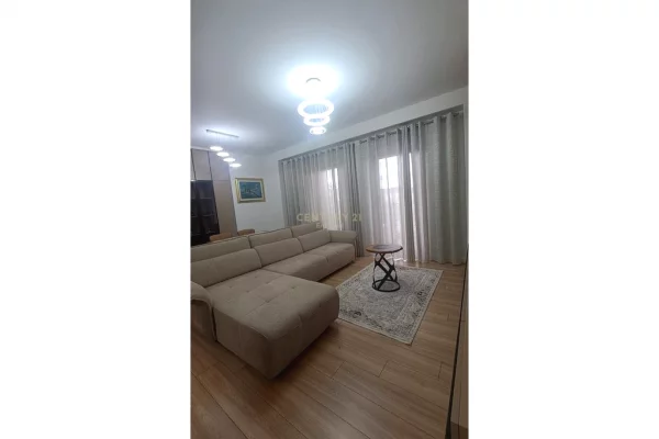 Apartament 3+1+2 + parkim ne Garden Building