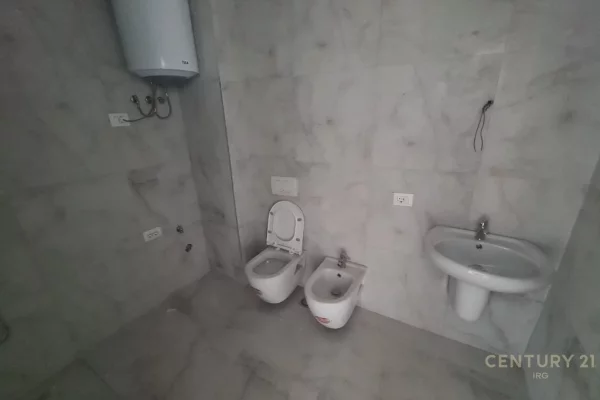 Apartment for rent in Tirana 1+1, Emty