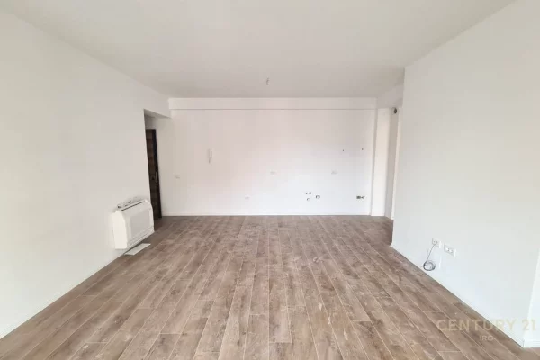 Apartment for rent in Tirana 1+1, Emty