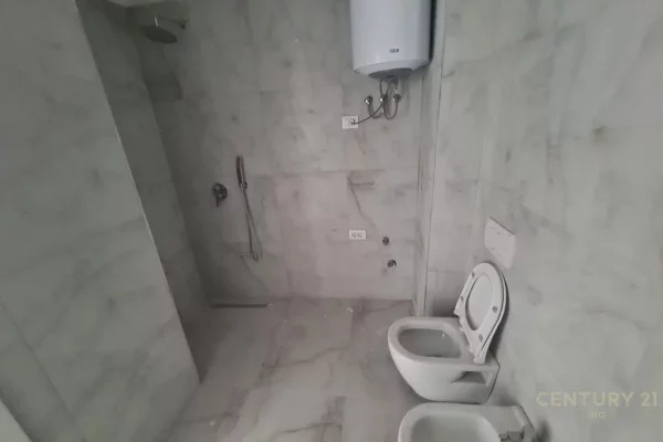 Apartment for rent in Tirana 1+1, Emty