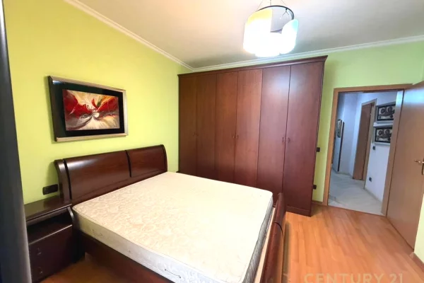 Shtepi ne shitje Apartament ne Tirane, 1+1, Mobilimi E mobiluar, Pagesa 179,000  Euro.