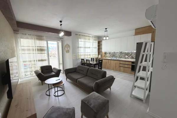 House for Rent 2+1 in Tirana - 650 Euro