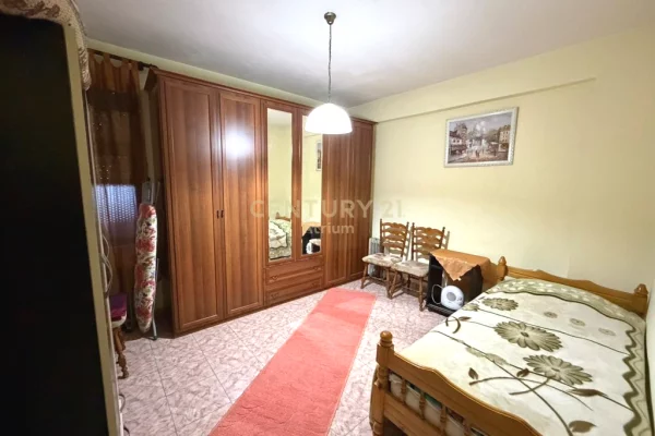 Shtepi me qera Apartament ne Tirane, 2+1, Mobilimi E mobiluar, Pagesa 100,000  Leke.