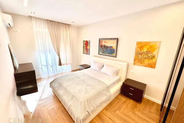 Shtepi me qera Apartament ne Tirane, 2+1, Mobilimi E mobiluar, Pagesa 1,150  Euro.