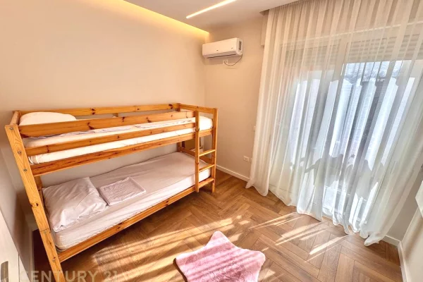 Shtepi me qera Apartament ne Tirane, 2+1, Mobilimi E mobiluar, Pagesa 1,150  Euro.