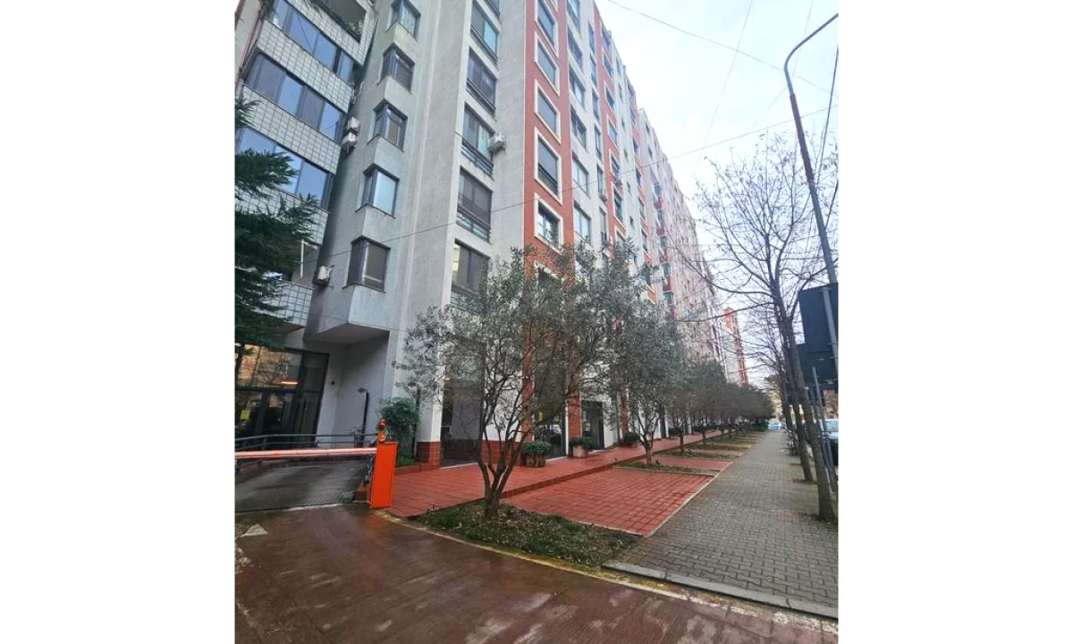 Shtepi ne shitje Apartament ne Tirane, 3+1, Mobilimi E mobiluar, Pagesa 415,000  Euro.