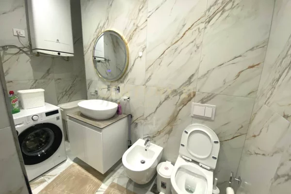 Shtepi me qera Apartament ne Tirane, 2+1, Mobilimi E mobiluar, Pagesa 1,500  Euro.