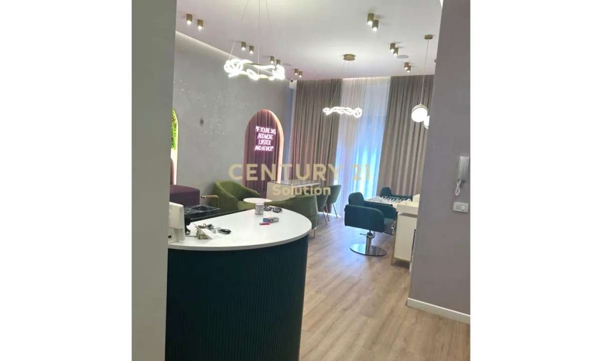 JEPET ME QIRA PARUKERI NE KOMUNEN E PARISIT!