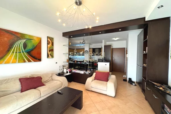 Shtepi ne shitje 2+1 ne Tirane - 285,000 Euro