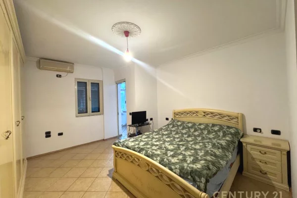 Shtepi me qera Apartament ne Tirane, 2+1, Mobilimi E mobiluar, Pagesa 800  Euro.