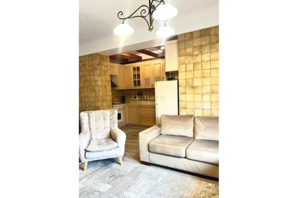 Shtepi me qera Apartament ne Tirane, 2+1, Mobilimi E mobiluar, Pagesa 1,500  Euro.