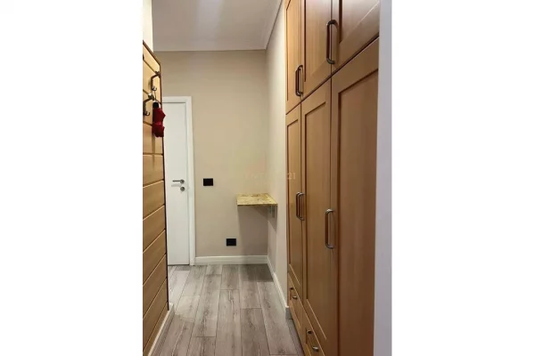 Shtepi me qera Apartament ne Tirane, 2+1, Mobilimi E mobiluar, Pagesa 1,500  Euro.