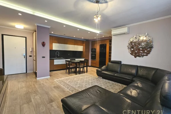 Shtepi ne shitje Apartament ne Tirane, 3+1, Mobilimi E mobiluar, Pagesa 299,900  Euro.