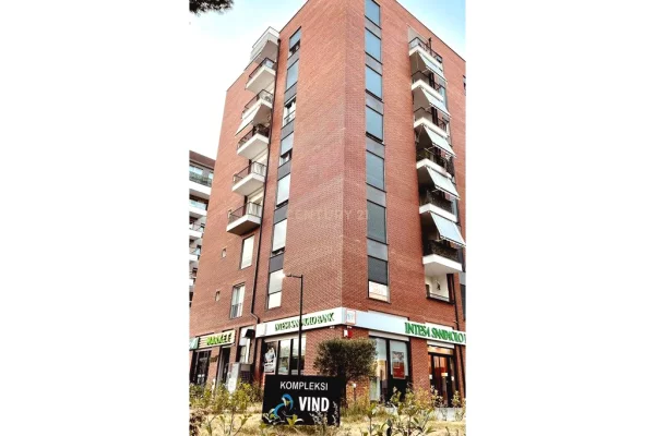 AMBIENT KOMERCIAL NE SHITJE KOMPLEKSI VIND, ALI DEM!