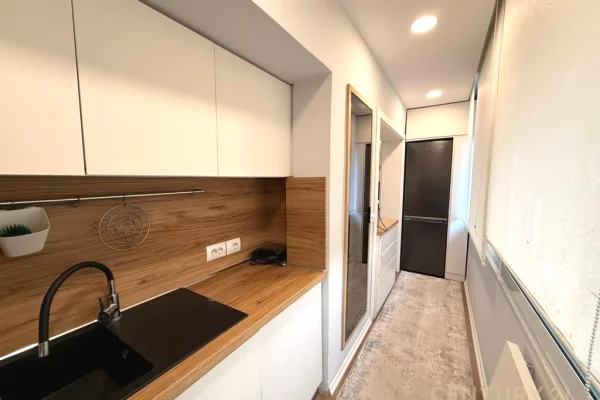 Shtepi me qera Apartament ne Tirane, 2+1, Mobilimi E mobiluar, Pagesa 1,000  Euro.