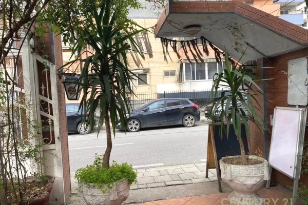 NE KOMUNEN E PARISIT SHESIM BIZNES BAR RESTORANT PICERI