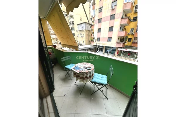 Shtepi me qera Apartament ne Tirane, 2+1, Mobilimi E mobiluar, Pagesa 800  Euro.