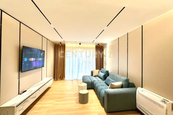 Appartamento in affitto a Tirana 2+1, Arredato