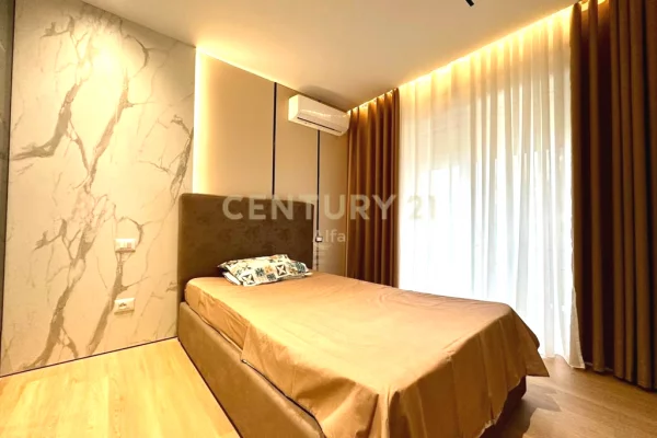 Appartamento in affitto a Tirana 2+1, Arredato