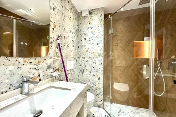 Appartamento in affitto a Tirana 2+1, Arredato