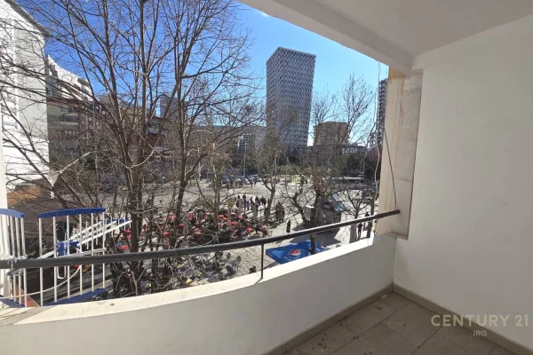 Appartamento in affitto a Tirana 2+1, Arredato