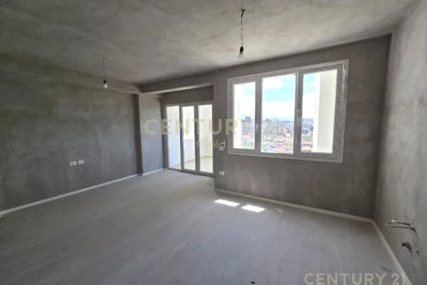 Apartment for sale in Tirana 3+1, Emty