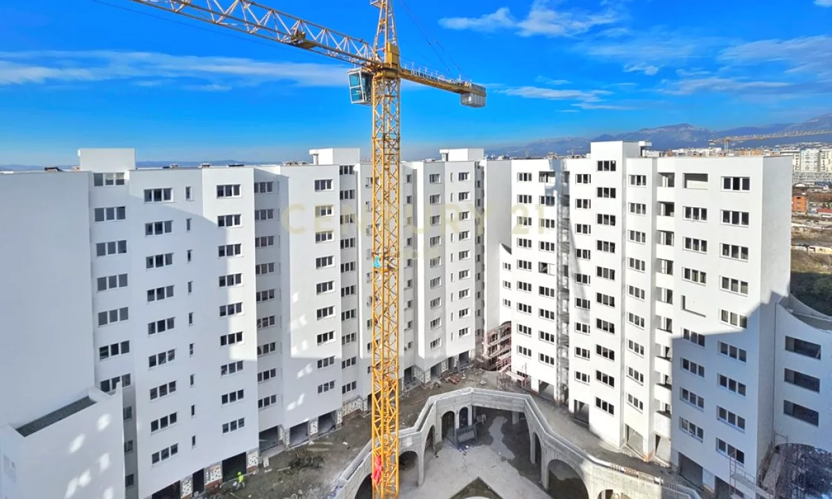 Apartment for sale in Tirana 3+1, Emty