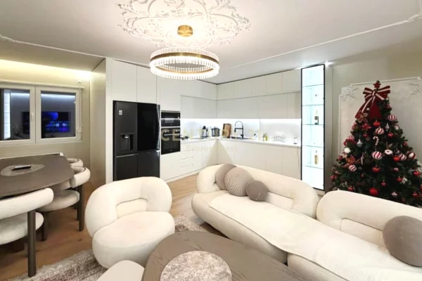 Apartment for sale in Tirana 2+1, Furnished