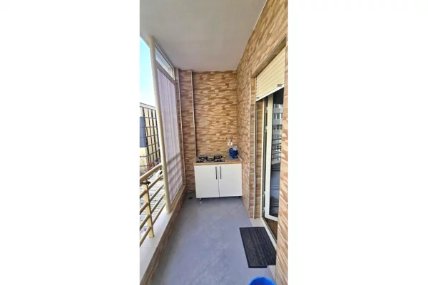 Appartamento in vendita a Tirana 2+1, Arredato