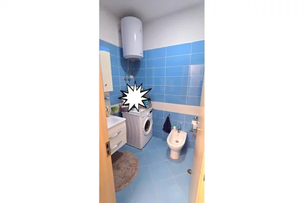 Appartamento in vendita a Tirana 2+1, Arredato