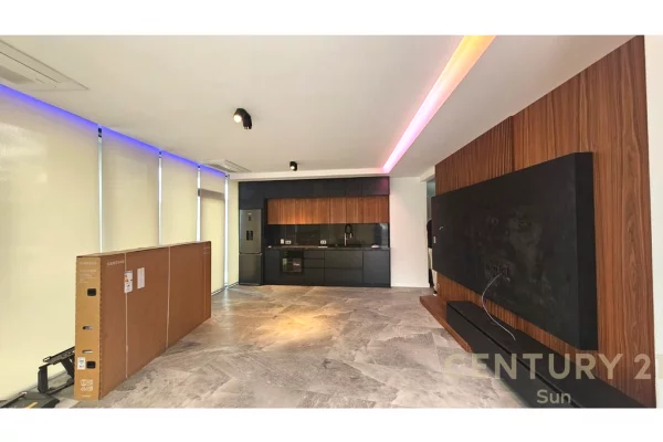 Appartamento in vendita a Tirana 3+1, Arredato