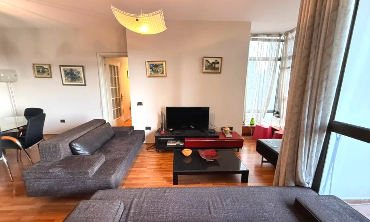 Shtepi me qera Apartament ne Tirane, 2+1, Mobilimi E mobiluar, Pagesa 1,500  Euro.