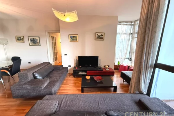 Shtepi me qera 2+1 ne Tirane - 1,500 Euro