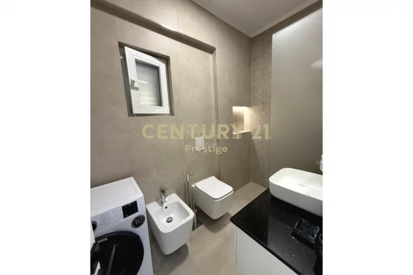 Shtepi me qera Apartament ne Tirane, 2+1, Mobilimi E mobiluar, Pagesa 1,100  Euro.