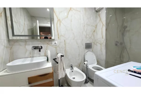 Appartamento in affitto a Tirana 2+1, Arredato