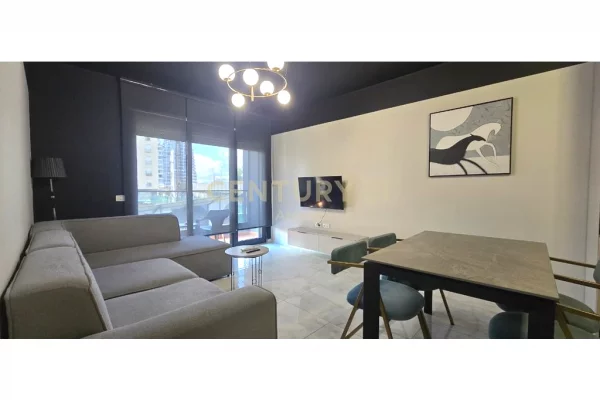 Appartamento in affitto a Tirana 2+1, Arredato