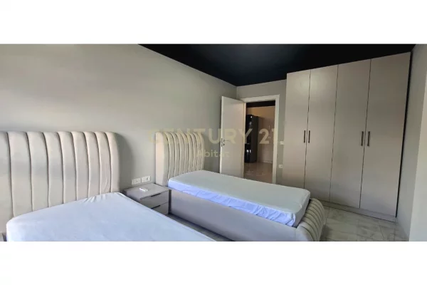 Appartamento in affitto a Tirana 2+1, Arredato